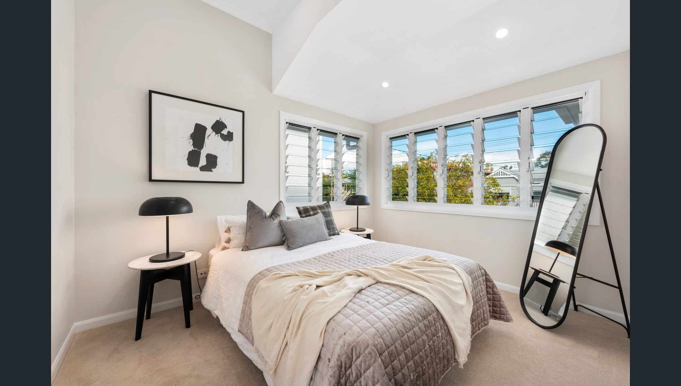 Luxury Townhouses and Homes - Greenslopes - Ducted Aircon 3