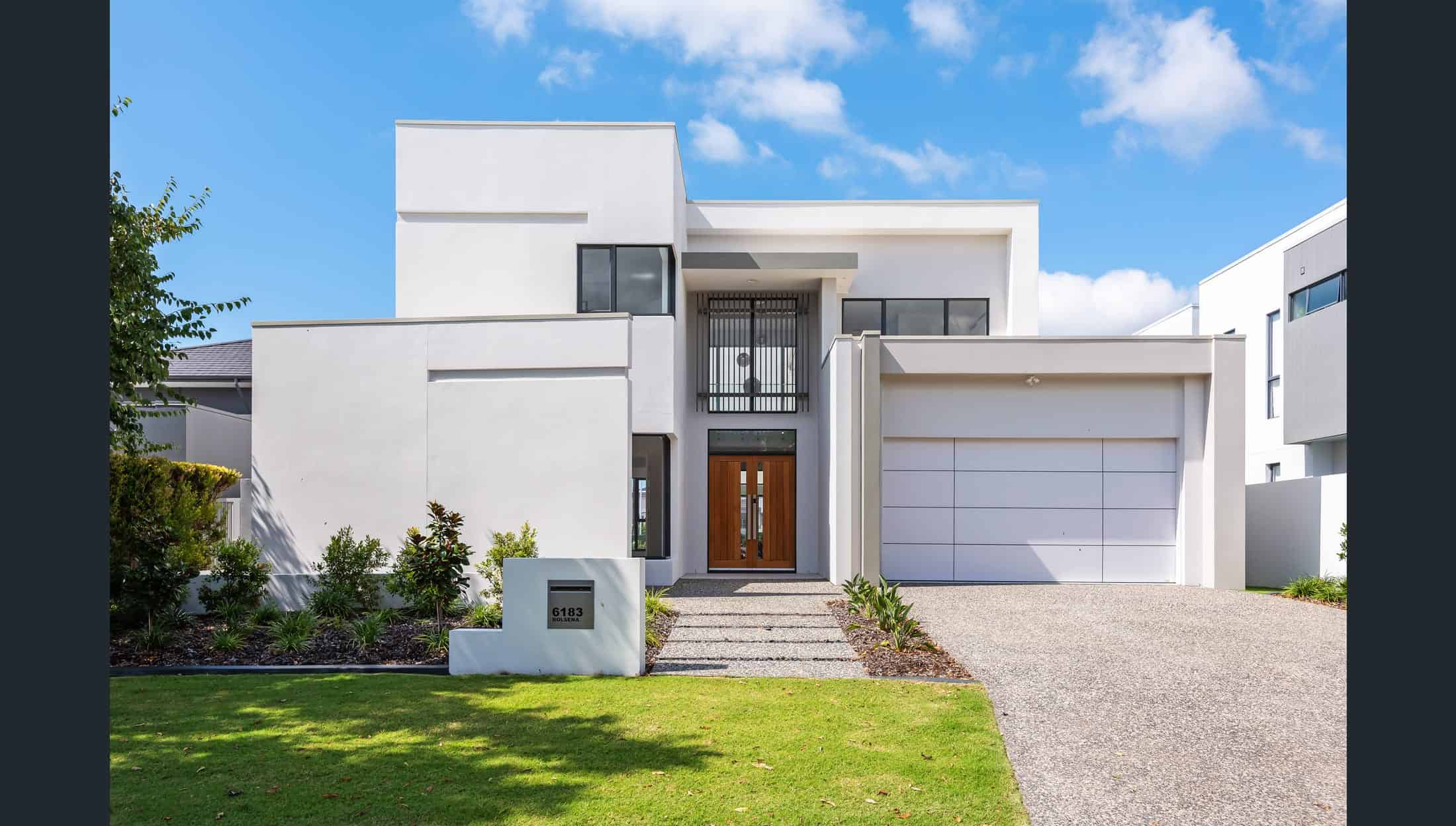 New Luxury Home - Hope Island - Ducted Aircon - 1