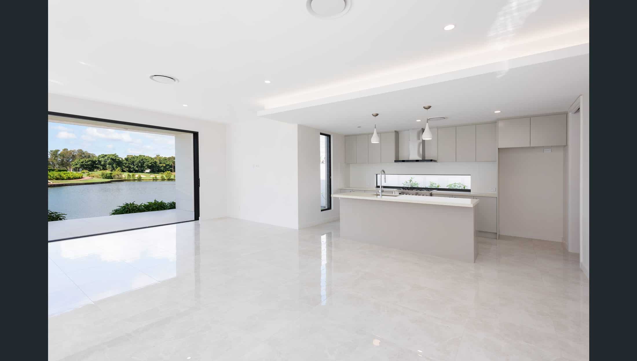 New Luxury Home - Hope Island - Ducted Aircon - 4